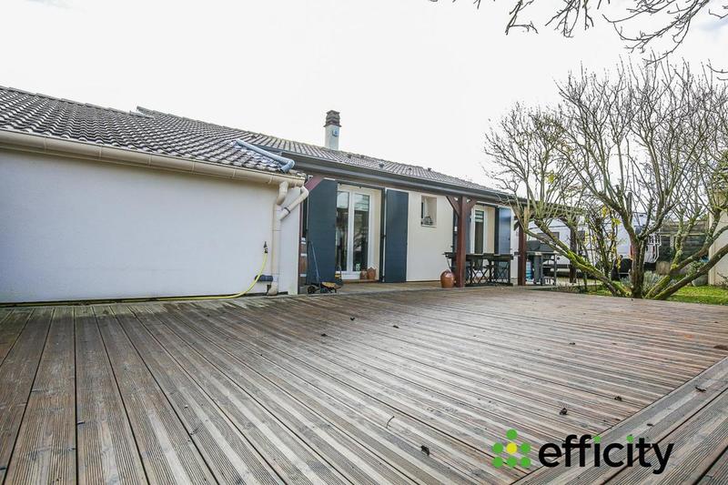 Pavillon - 100 m² - 5 pièces