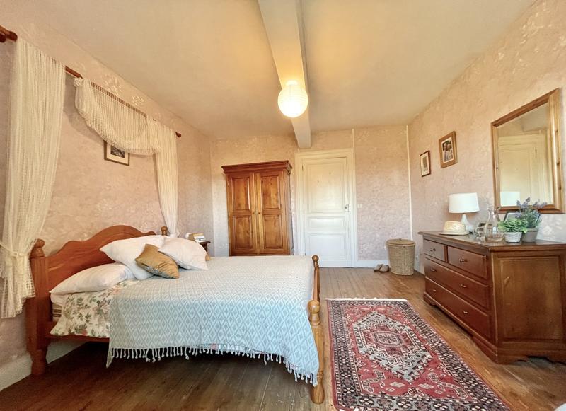 Maison traditionnelle - 130 m² - 6 pièces