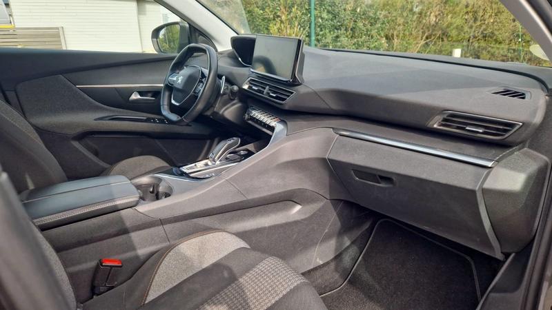 Peugeot 3008 II 1.5 BlueHDi 130 Eat8 Active Business