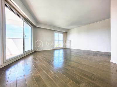 Appartement - 96 m² - 5 pièces
