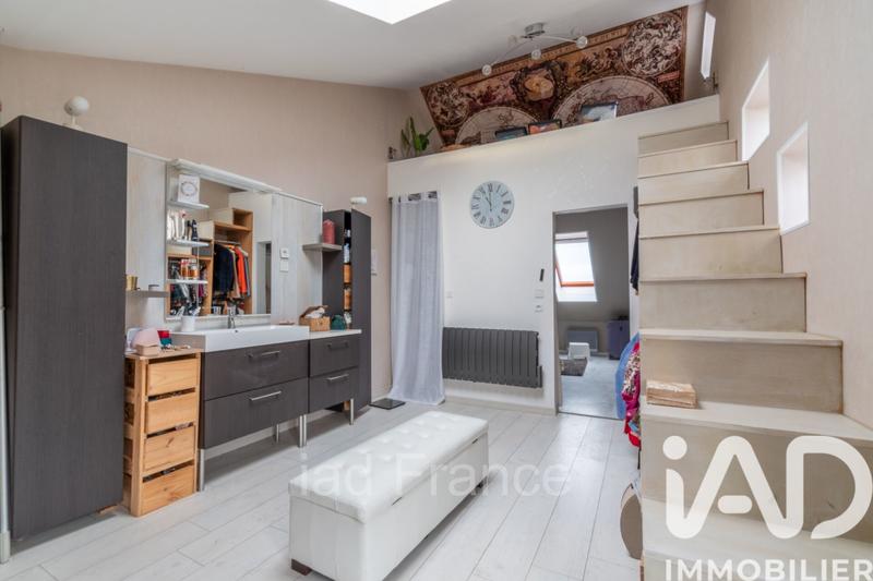 Maison - 203 m² - 10 pièces