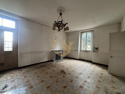 Maison ancienne - 203 m² - 7 pièces