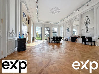 Maison - 1 032 m² - 18 pièces