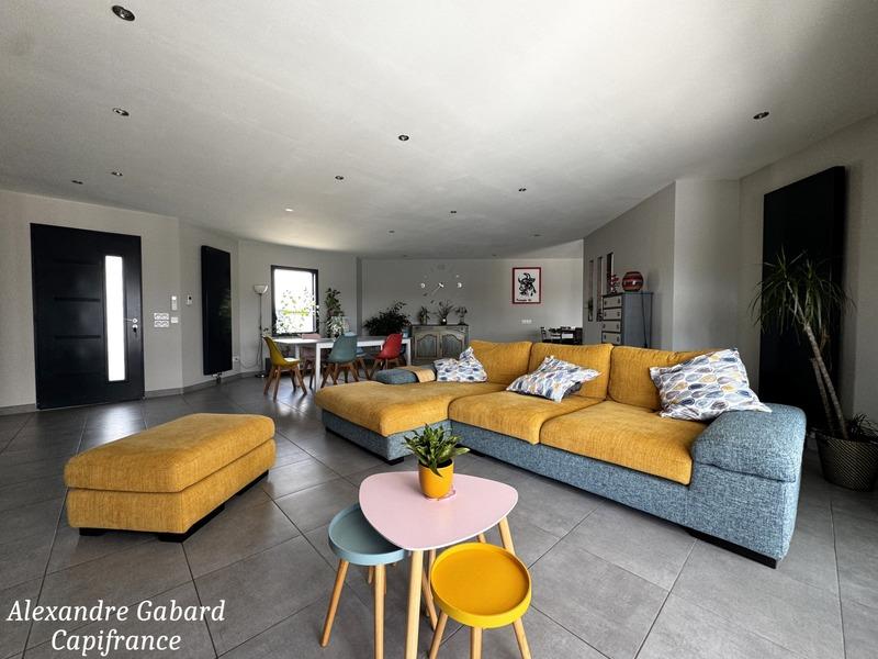 Maison - 150 m² - 5 pièces