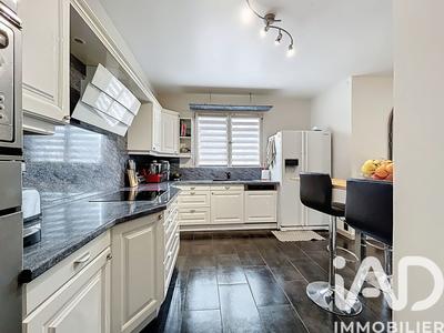 Maison - 136 m² - 6 pièces