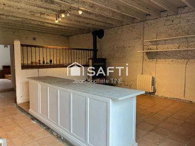 Maison - 303 m² - 7 pièces