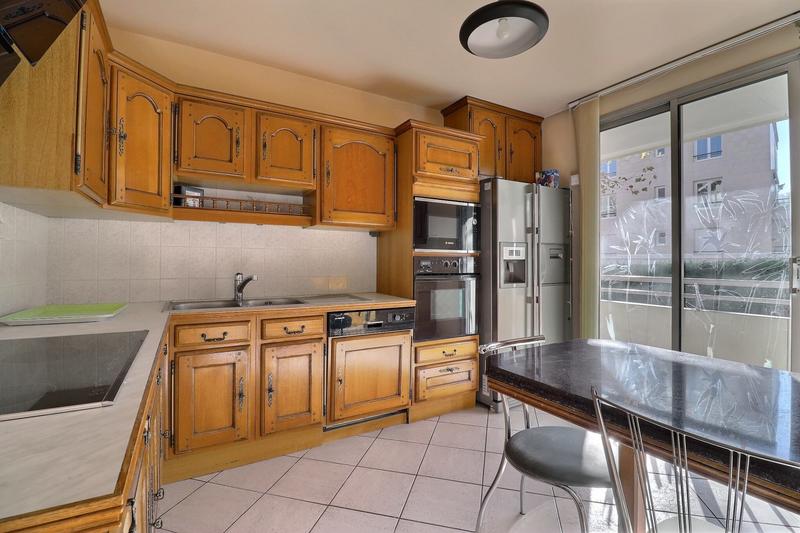 Appartement - 109 m² - 5 pièces