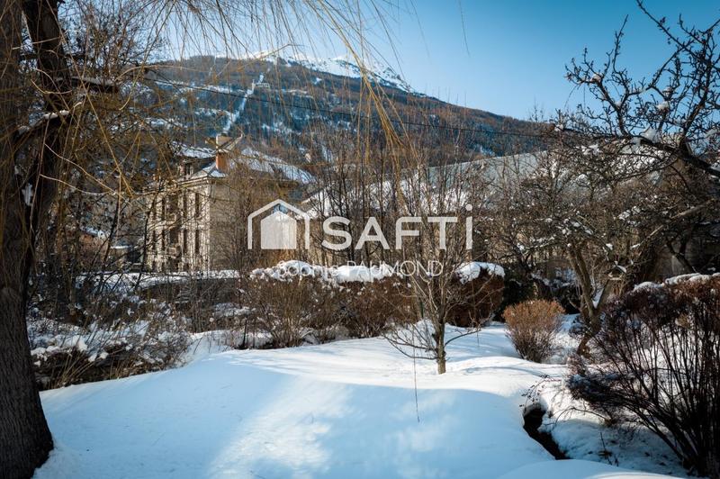 Châlet - 285 m² - 8 pièces