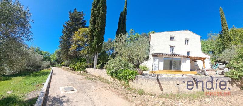 Maison - 198 m² - 8 pièces