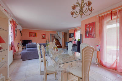Maison - 122 m² - 5 pièces