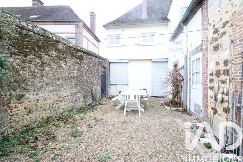 Maison - 310 m² - 12 pièces