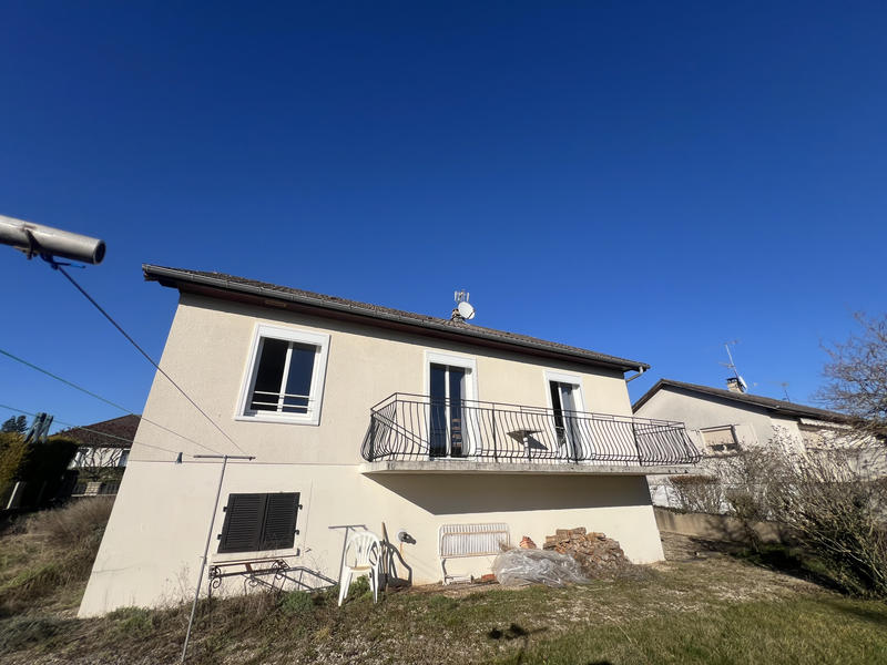 Maison - 95 m² - 4 pièces