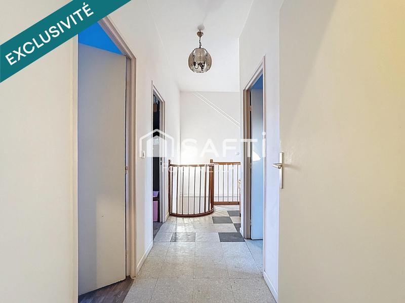 Maison - 141 m² - 9 pièces