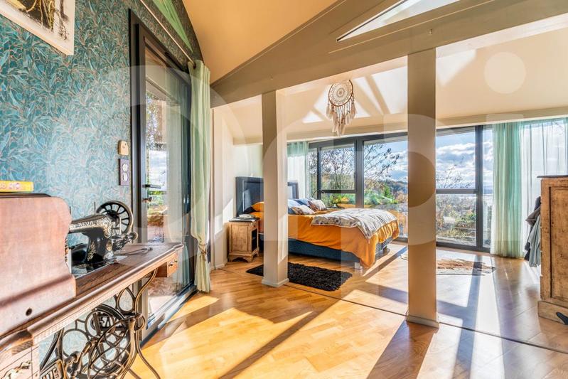 Villa - 366 m² - 6 pièces