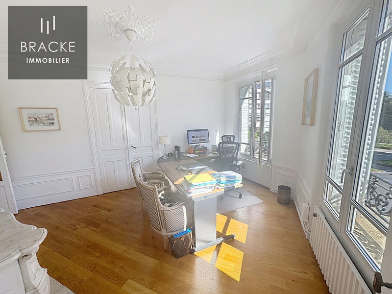 Bureau - 98 m² - 5 pièces