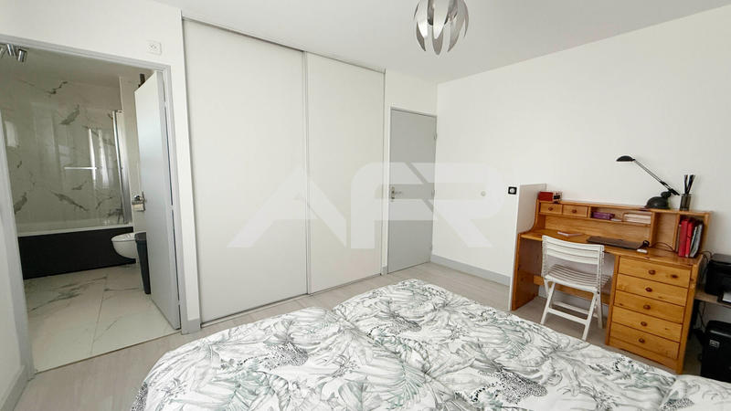 Appartement - 92 m² - 4 pièces
