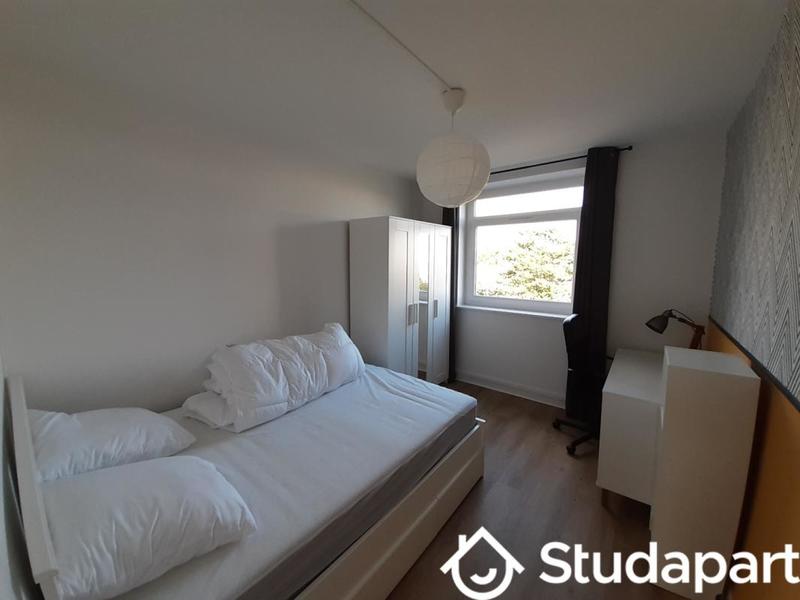 Chambre - 9 m² - 1 pièce