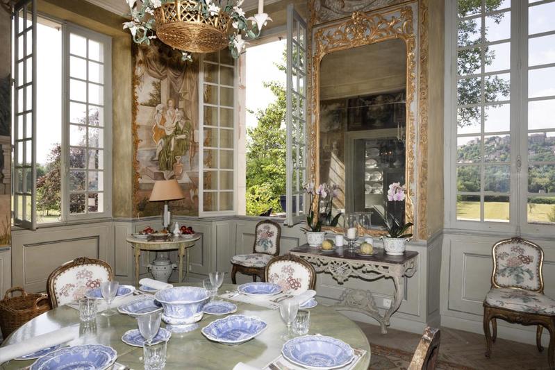 Château - 677 m² - 20 pièces