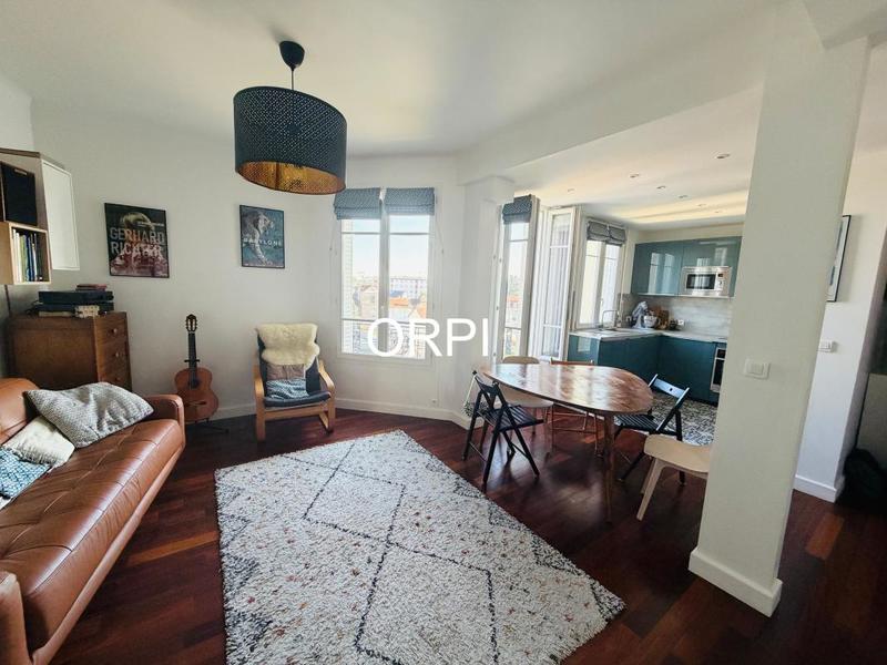 Appartement - 81 m² - 5 pièces