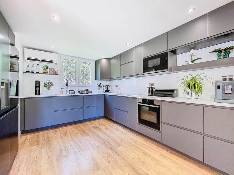 Villa - 185 m² - 7 pièces