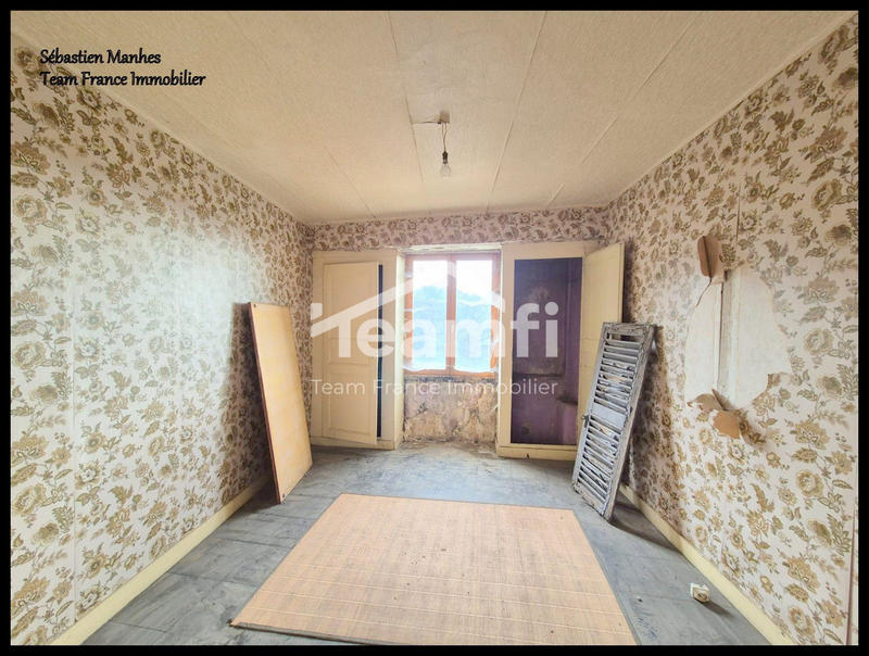 Maison - 100 m² - 8 pièces