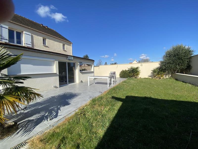 Maison - 162 m² - 5 pièces