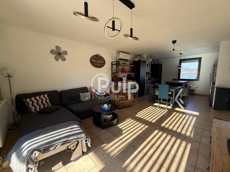 Maison - 90 m² - 6 pièces