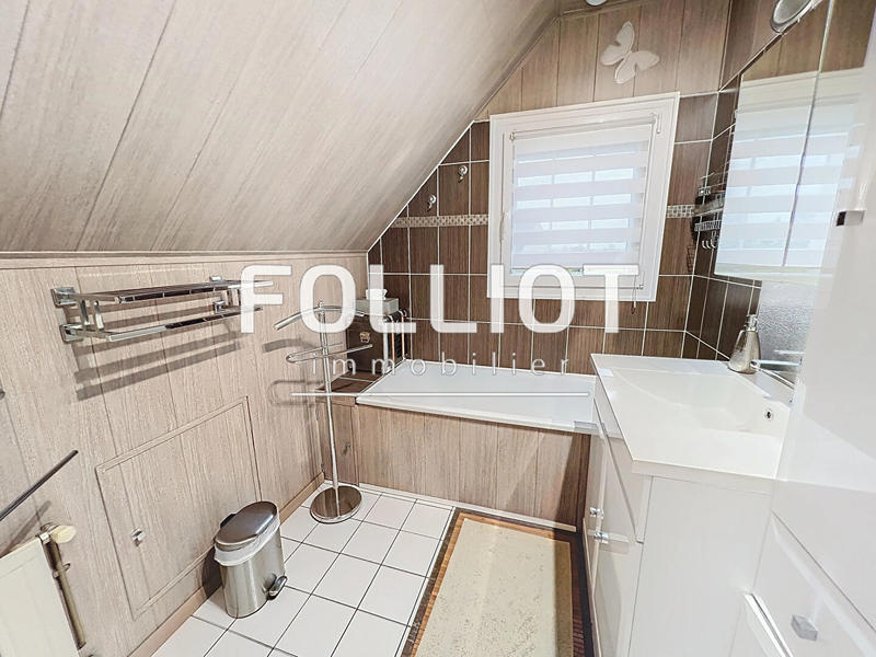 Maison - 103 m² - 5 pièces