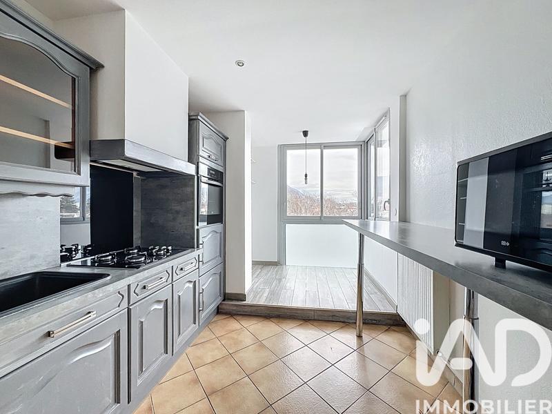 Appartement - 88 m² - 5 pièces