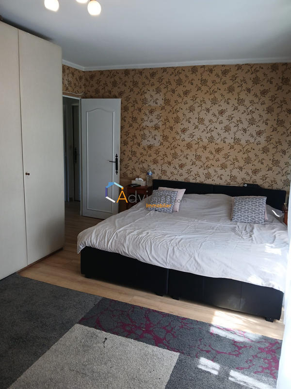 Maison traditionnelle - 105 m² - 5 pièces