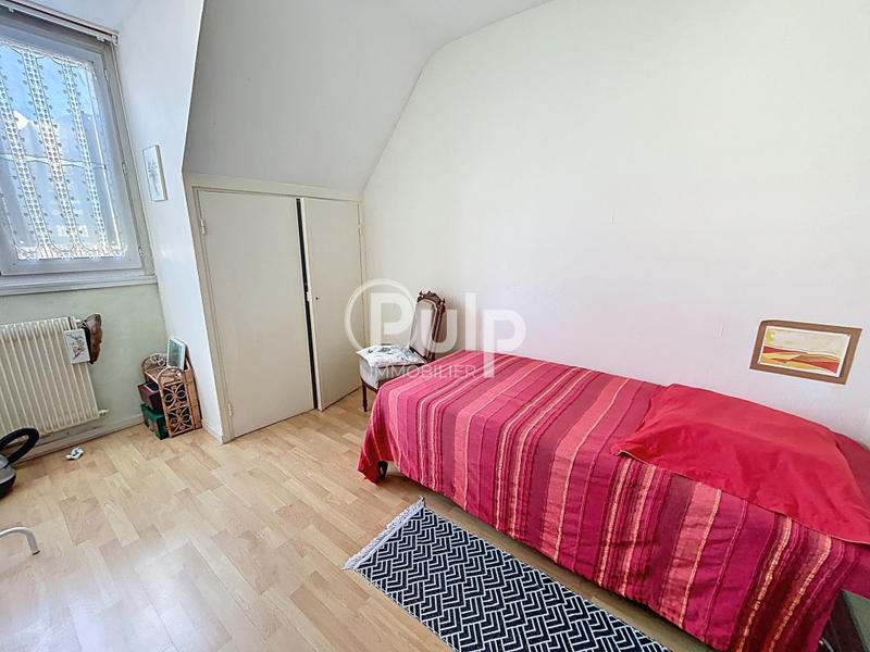 Maison - 97 m² - 6 pièces