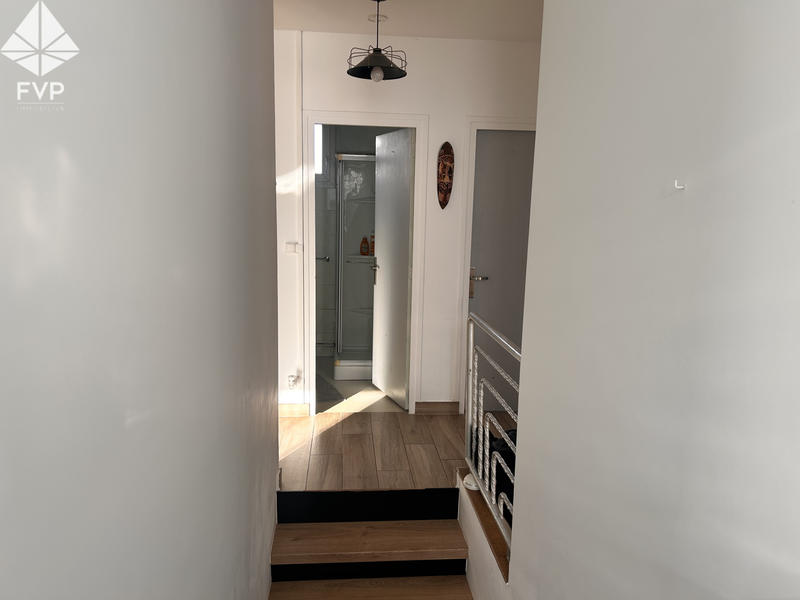 Maison - 96 m² - 6 pièces