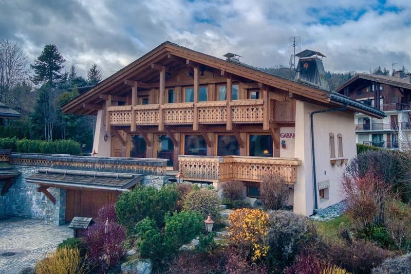 Châlet - 417 m² - 15 pièces