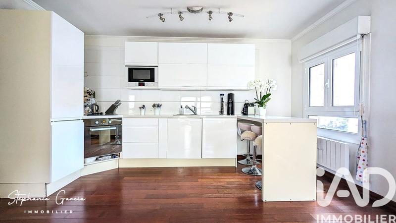 Appartement - 64 m² - 3 pièces