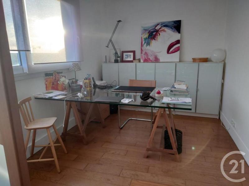 Appartement - 152 m² - 5 pièces