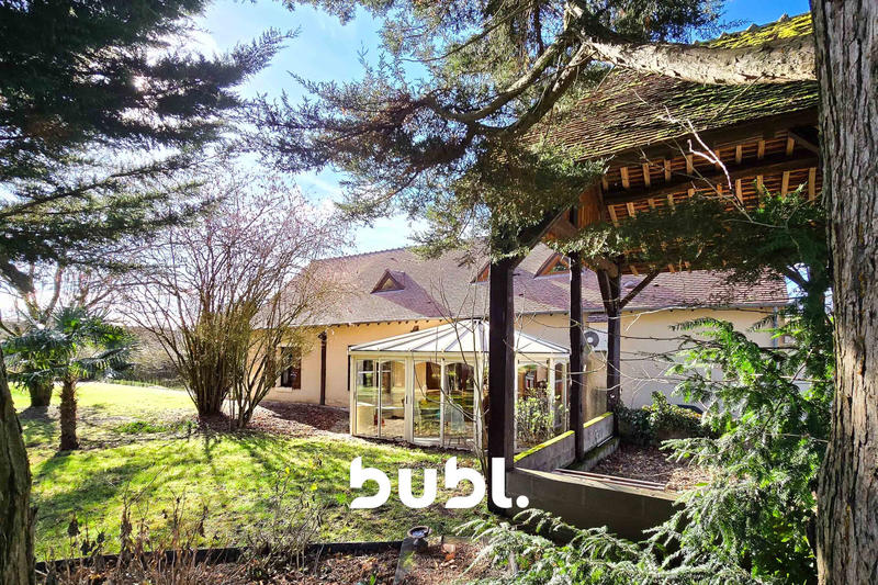 Maison - 193 m² - 8 pièces