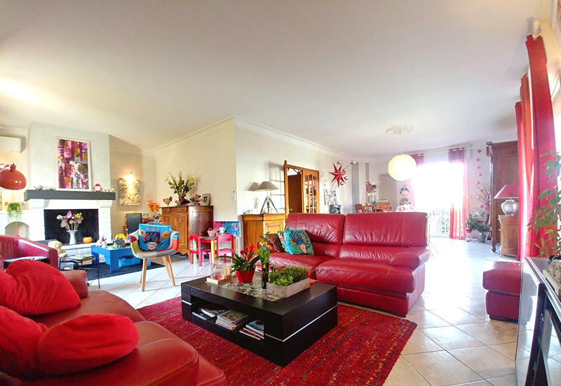 Maison - 199 m² - 5 pièces