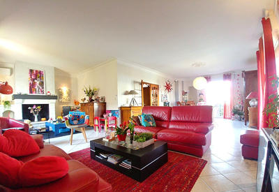 Maison - 199 m² - 5 pièces