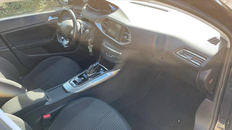 Peugeot 308 1.5 BlueHDi 130 Eat8 Active