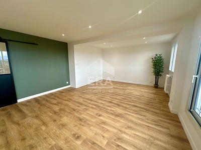 Appartement - 85 m² - 4 pièces