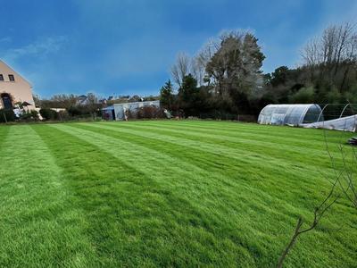 Terrain constructible - 683 m²