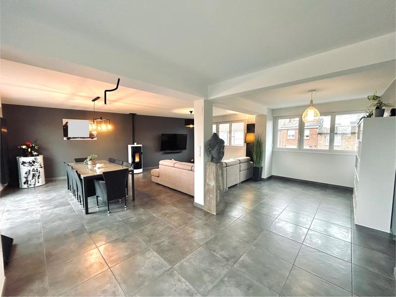 Maison - 165 m² - 7 pièces