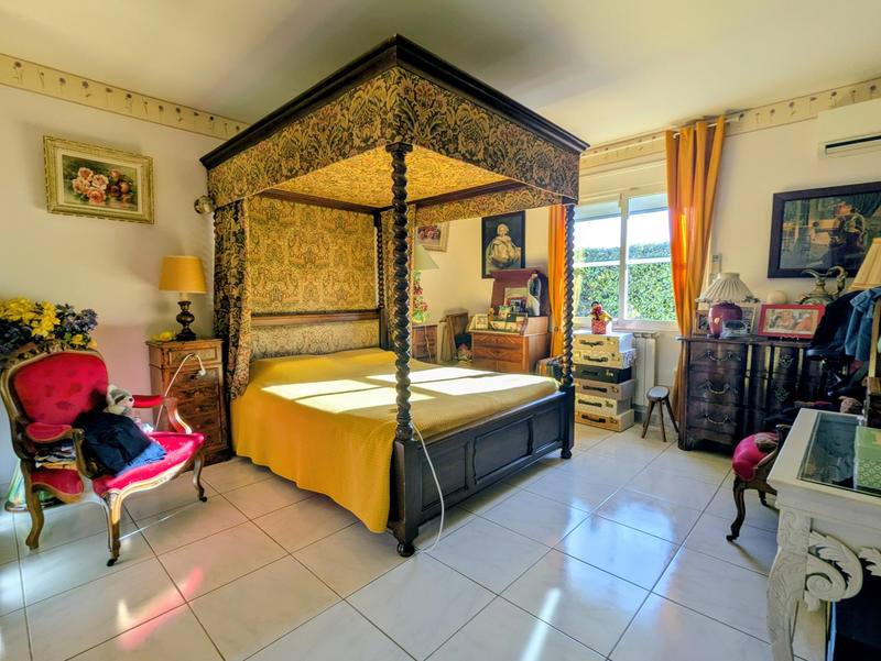 Maison - 227 m² - 5 pièces