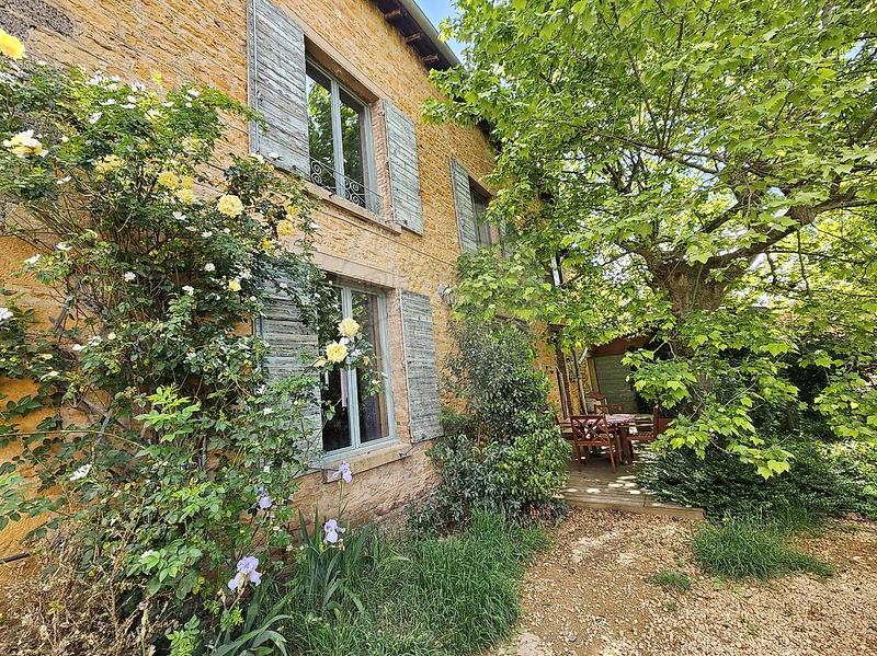 Maison en pierre - 196 m² - 5 pièces