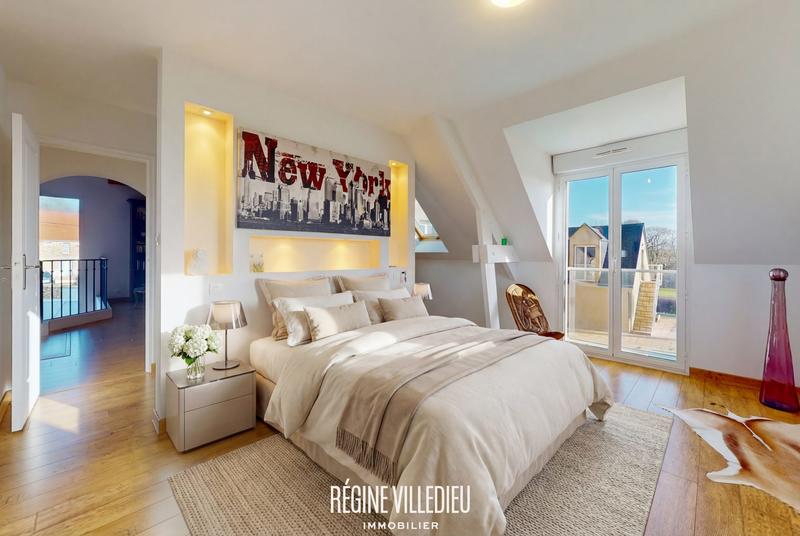 Maison - 296 m² - 7 pièces