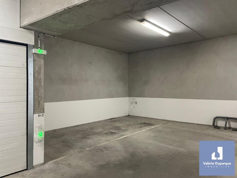 Parking / Garage - 12 m²