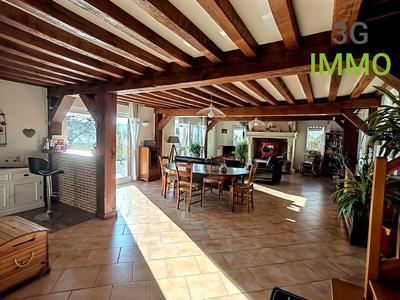 Propriété - 190 m² - 7 pièces