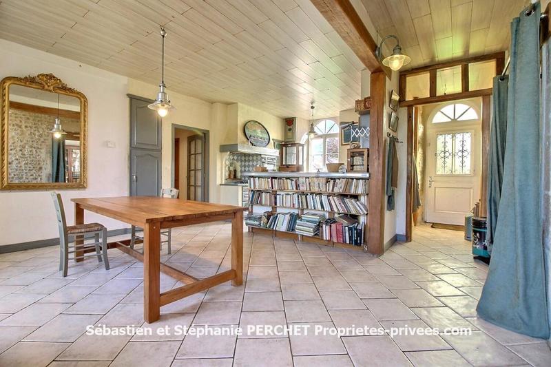 Maison - 203 m² - 8 pièces