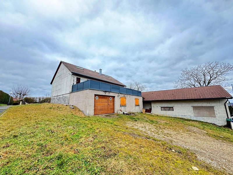 Maison - 92 m² - 6 pièces