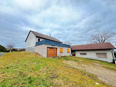 Maison - 92 m² - 6 pièces